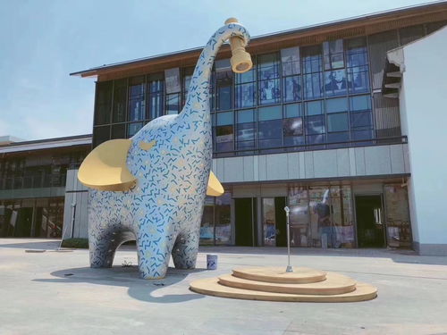 上海雕塑廠家專業(yè)生產(chǎn)大型雕塑,廣場雕塑,戶外雕塑,玻璃鋼雕塑廠家